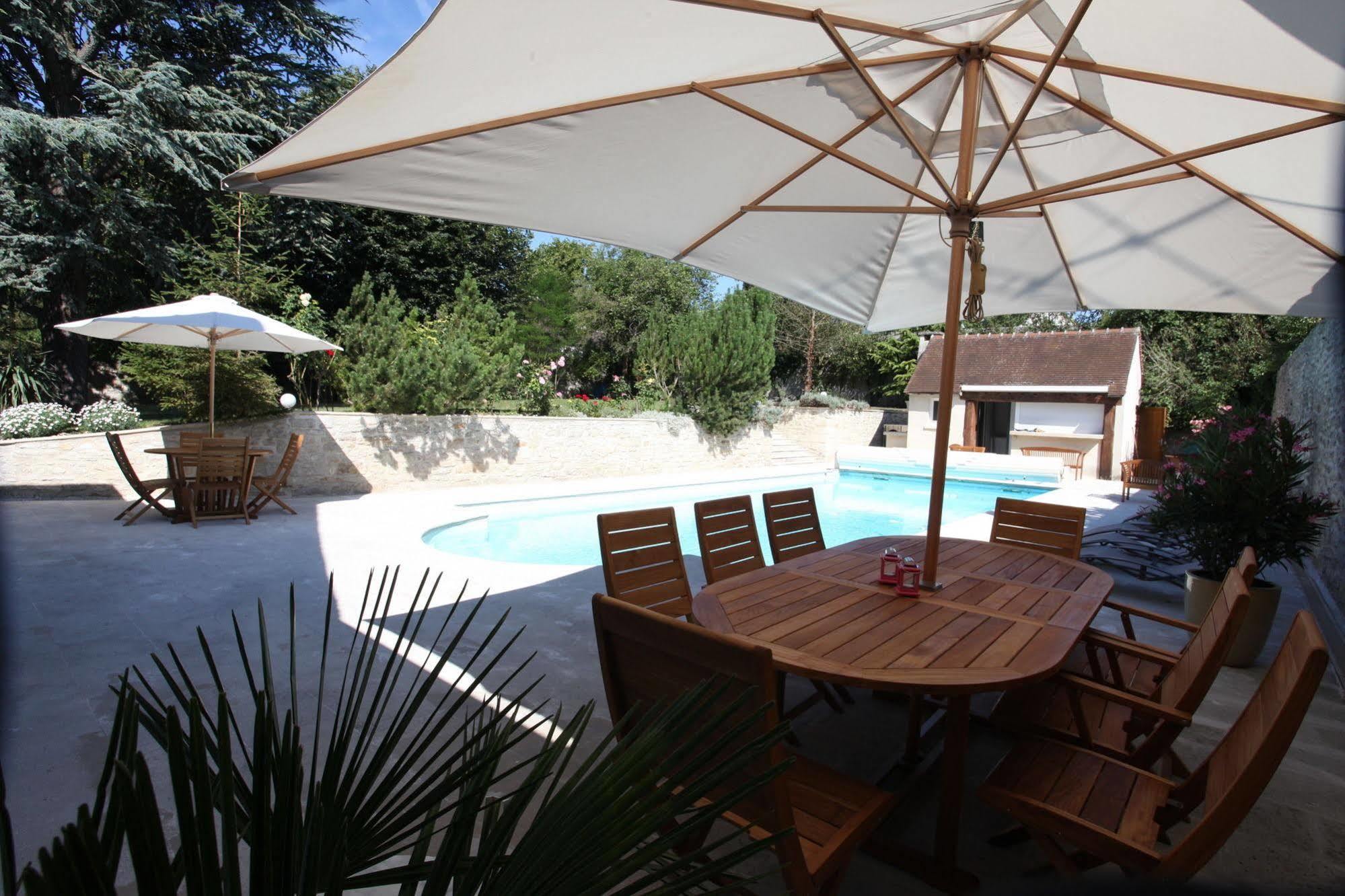 Saint Graal Bed & Breakfast Chamant Exterior foto