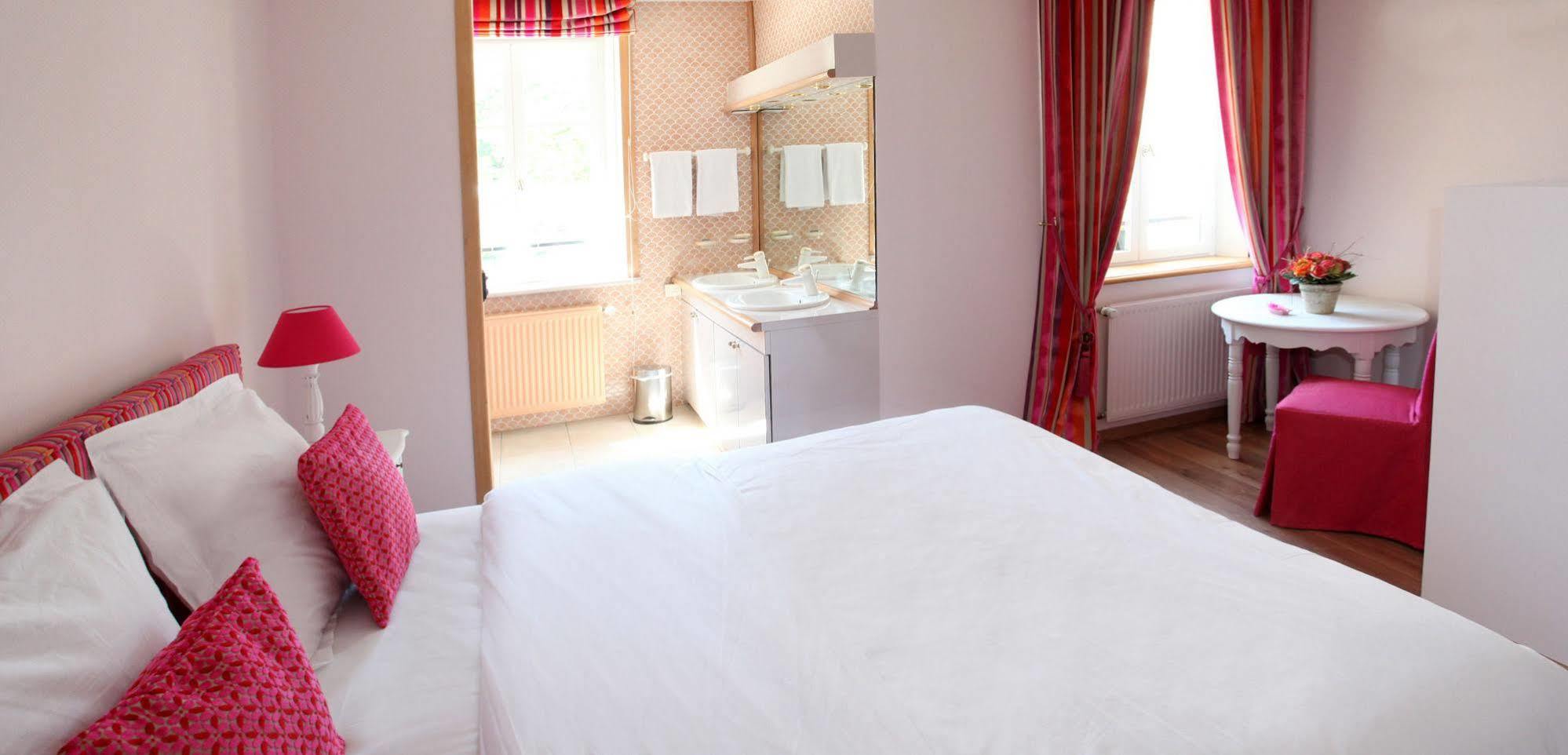 Saint Graal Bed & Breakfast Chamant Exterior foto