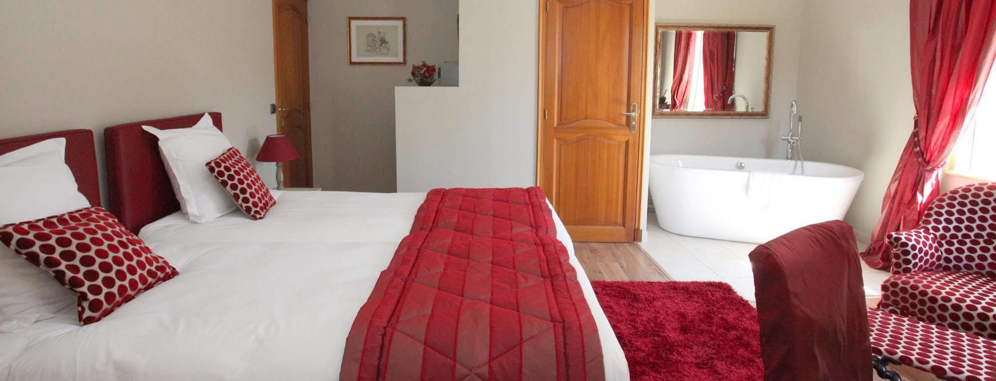 Saint Graal Bed & Breakfast Chamant Exterior foto