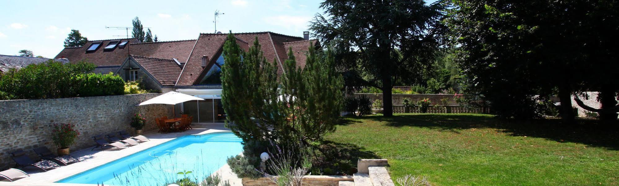 Saint Graal Bed & Breakfast Chamant Exterior foto